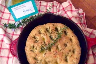 Foccacia de Romero y Ajo