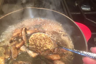 Medallones de Puerco en Salsa de Champiñones