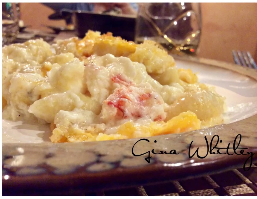 Langosta Mac and Cheese