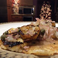 receta de Flounder acompañado de salsa de vino blanco y alcaparras