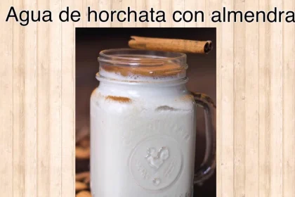 Agua de Horchata con Almendra Servida