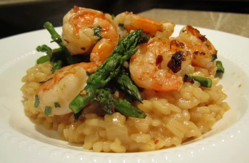 Risotto de camarón con espárragos