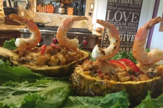 Piña Rellena Estilo Huatulco