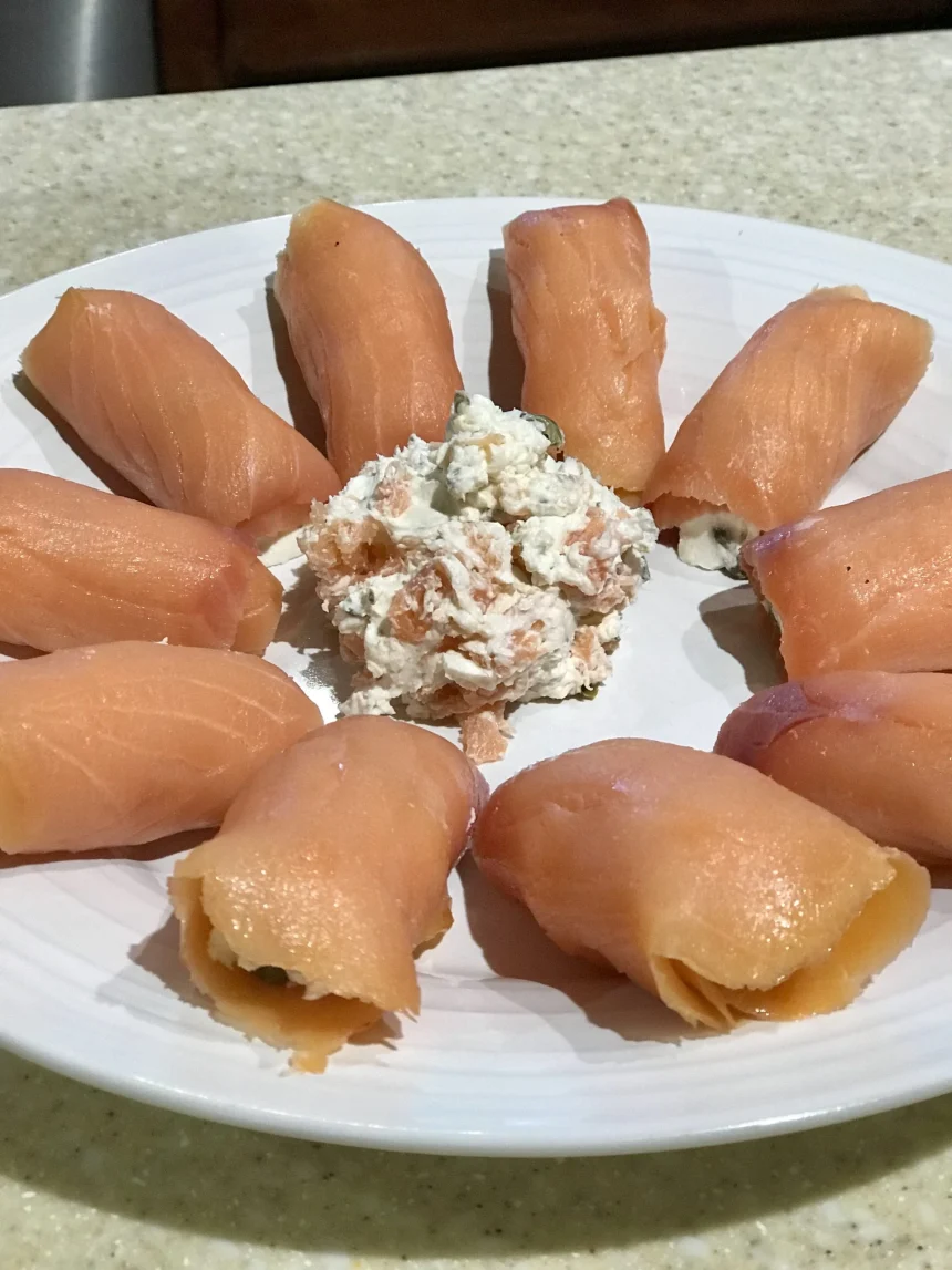 Rollitos de Salmón Ahumado