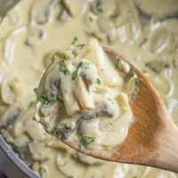 Champiñones en salsa Bechamel