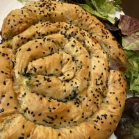 Pay de espinacas (spanakopita)