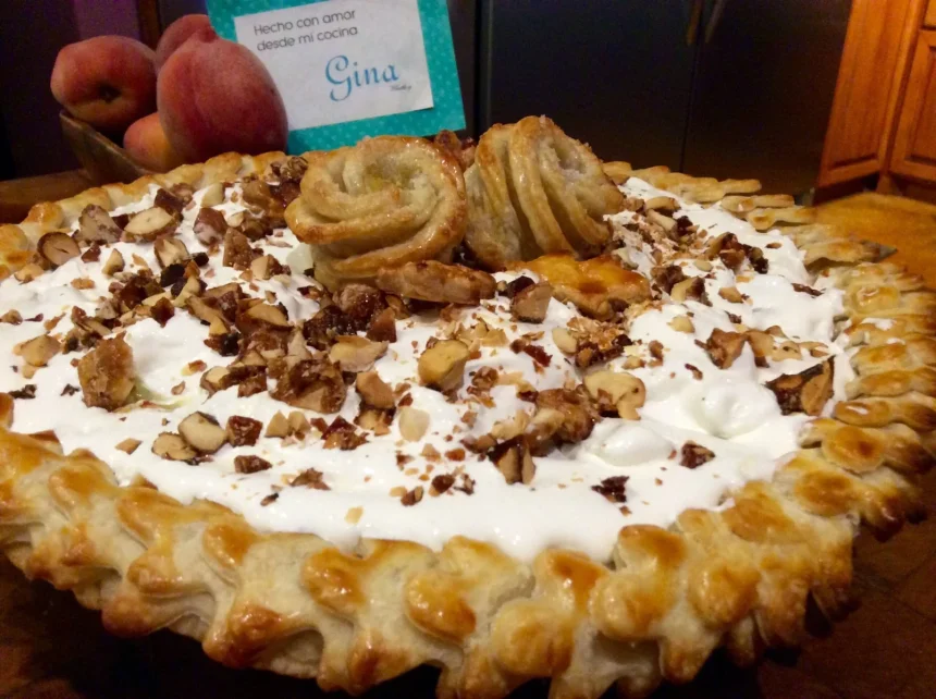 Pay de duraznos frescos con crema