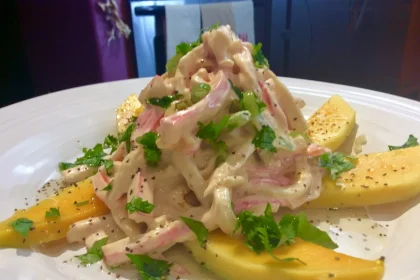 Ensalada de Surimi con Mango
