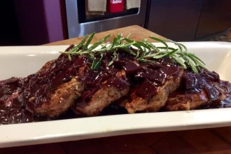 Medallones de Puerco en reducción de Vino Tinto