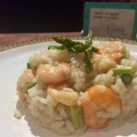 Risotto con Camarones y Espárragos