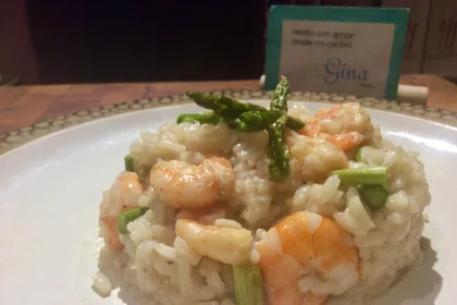 Risotto con Camarones y Espárragos