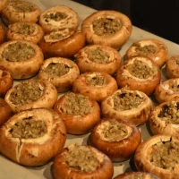 Champiniones Baby Portobello rellenos