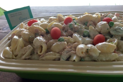 Ensalada de pasta con atún
