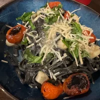 Pasta Negra con Mariscos