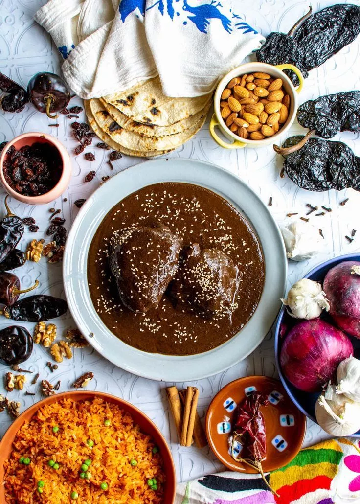 Mole Negro (Oaxaca) – receta tradicional mexicana preparada por Gina Whitley