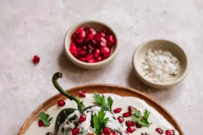 Chile en Nogada Tradicional (Puebla) – receta tradicional mexicana preparada por Gina Whitley
