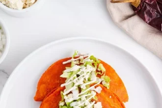 Enchiladas Potosinas (San Luis Potosí) – receta tradicional mexicana preparada por Gina Whitley