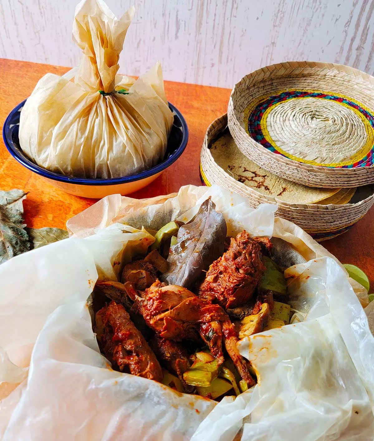 Mixiote de Carnero (Tlaxcala) – receta tradicional mexicana preparada por Gina Whitley