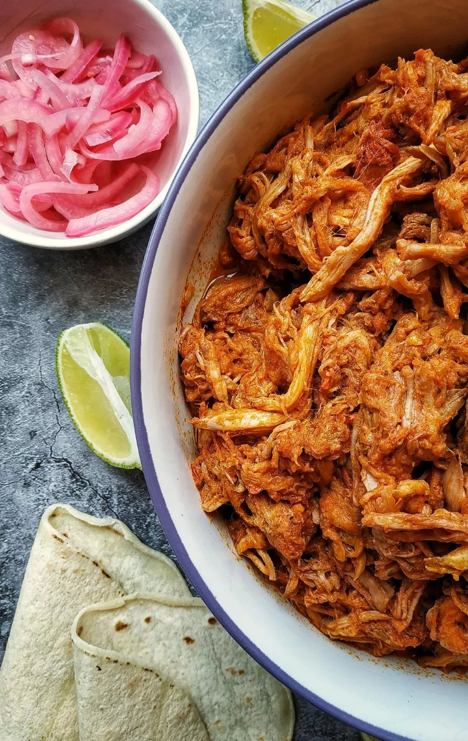 Cochinita Pibil (Yucatán) – receta tradicional mexicana preparada por Gina Whitley