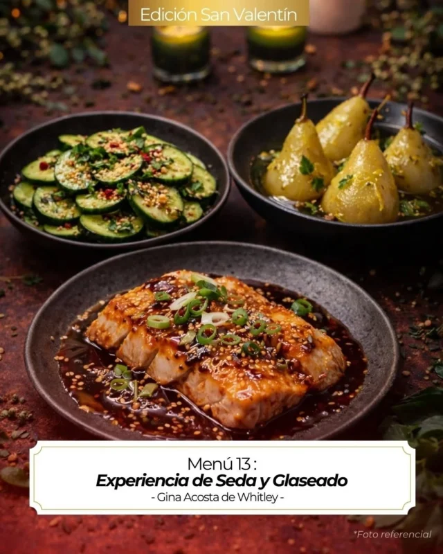 Frescura oriental en 3 tiempos 🎋🥢Hoy nos alejamos de lo tradicional para disfrutar de sabores vibrantes y ligeros:🥒 Ensalada crujiente de pepino y ajonjolí.🐟 Pescado glaseado en soya, miel y jengibre.🍐 Peras pochadas en té verde y miel.💬 ¿Cuál de estos ingredientes es un "must" en tu cocina: Jengibre o Soya? 👇