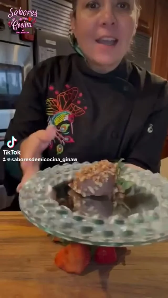 Fresa cubiertas de chocolate un salvavidas de último momento #saboresdemicocina #fresascubiertas